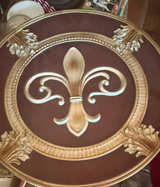 Fleur-de-lis Round Wall Decor Plaque - Image 2