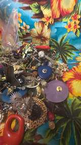 Bulk Vintage Costume earrings Lot - Image 4