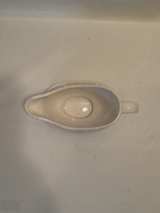 Vintage Courtyard White Ceramic Gravy Boat with Floral Pattern - Image 2