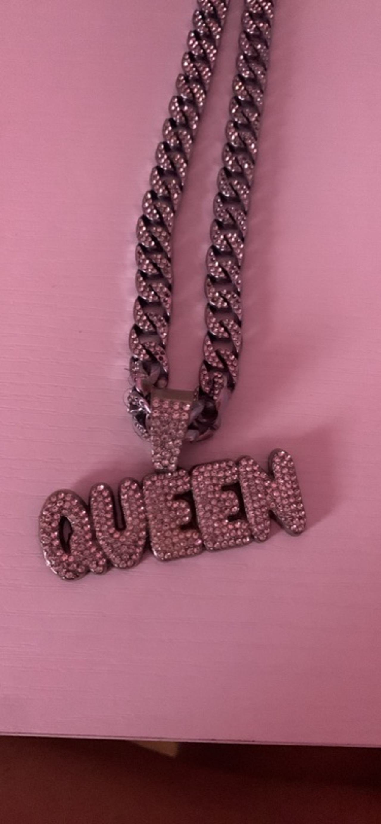 King Queen Letter Pendant Necklace with 13mm Cuban Chain