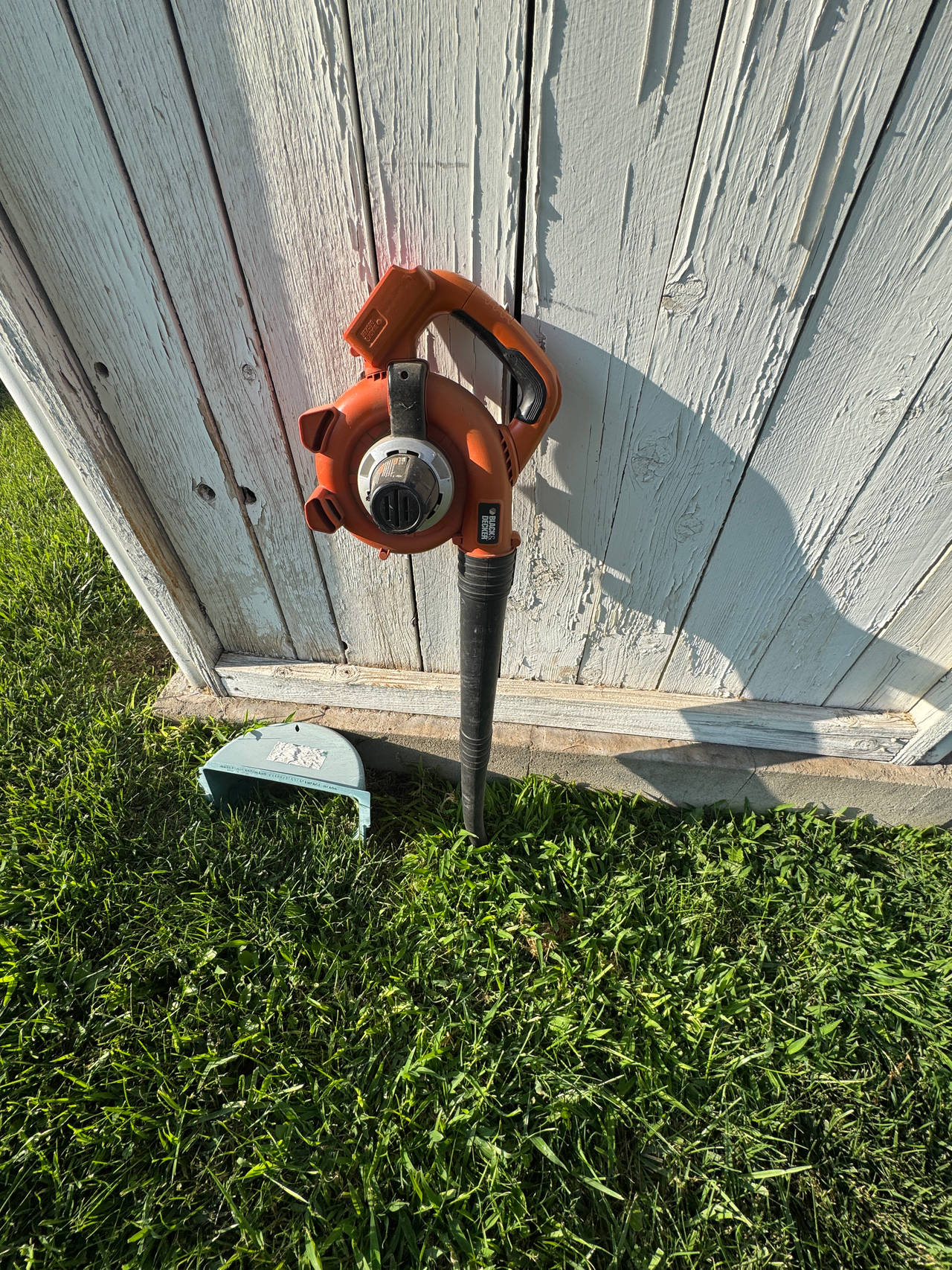 Black+Decker Electric Leaf Blower