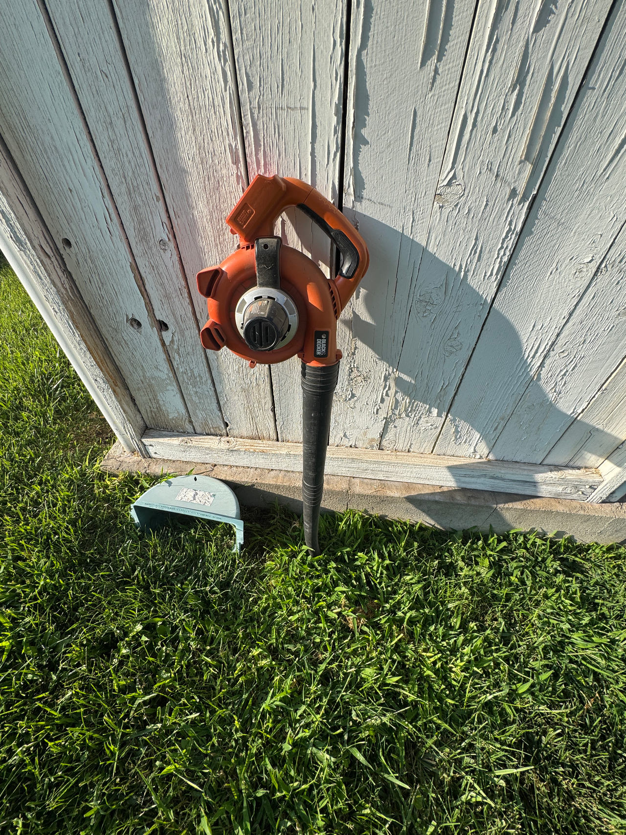 Black+Decker Electric Leaf Blower