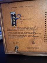 Magnavox Vintage AM/FM Table Radio - Image 8