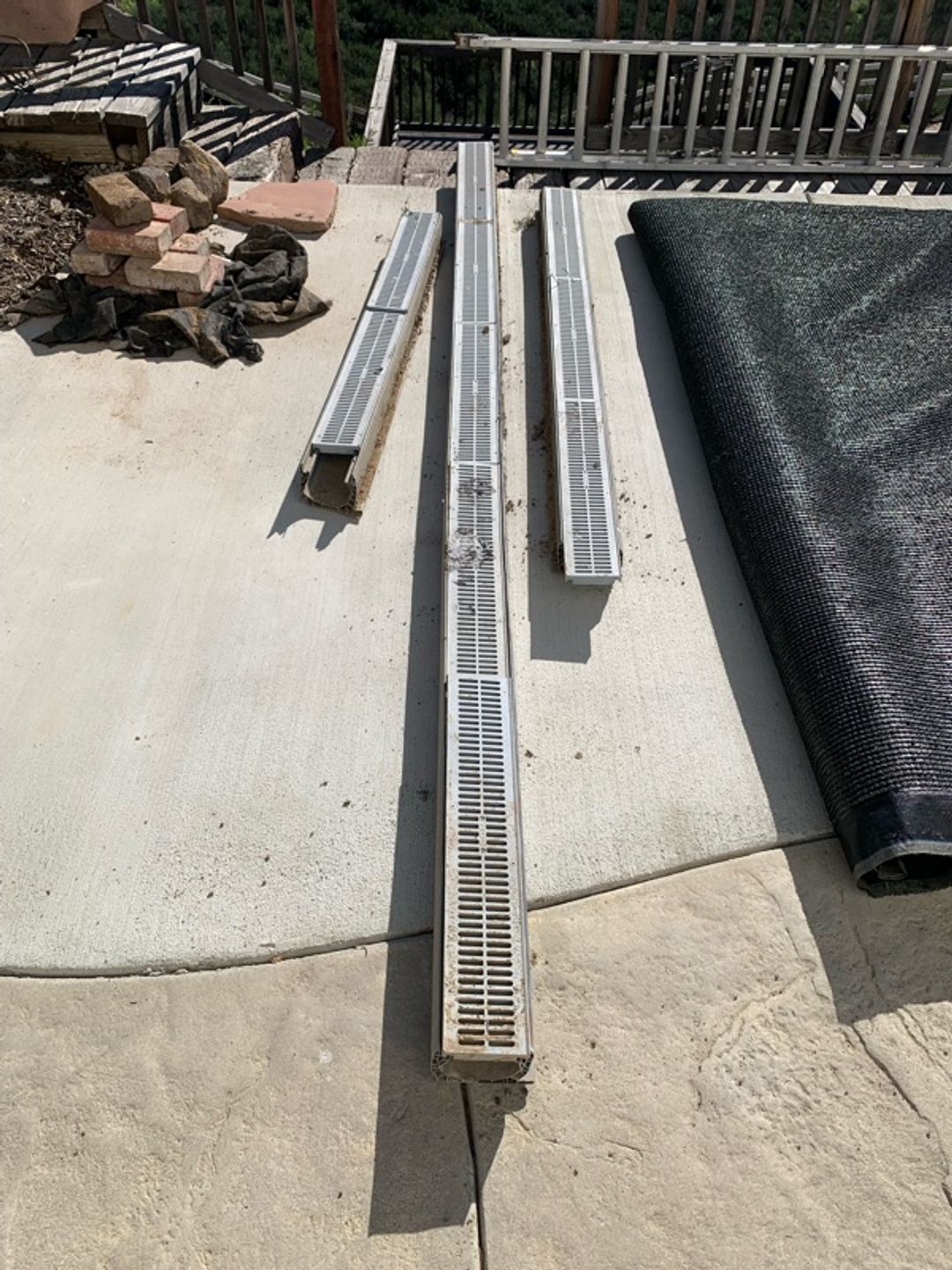 NDS Speed-D Channel Drain 4 in. x 10 ft Gray