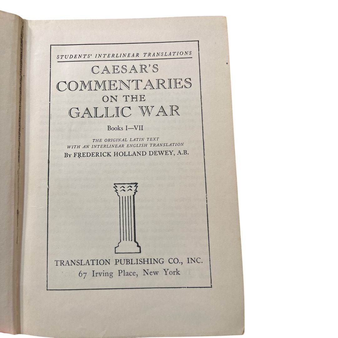 Caesar's Commentaries on the Gallic War (Interlinear Translation)