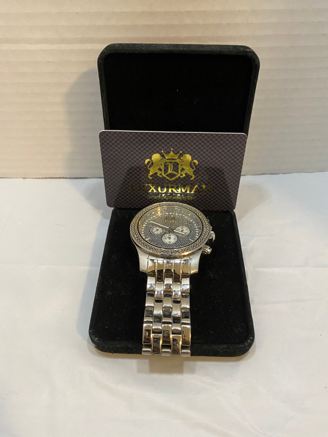 Luxurman Diamond Watch