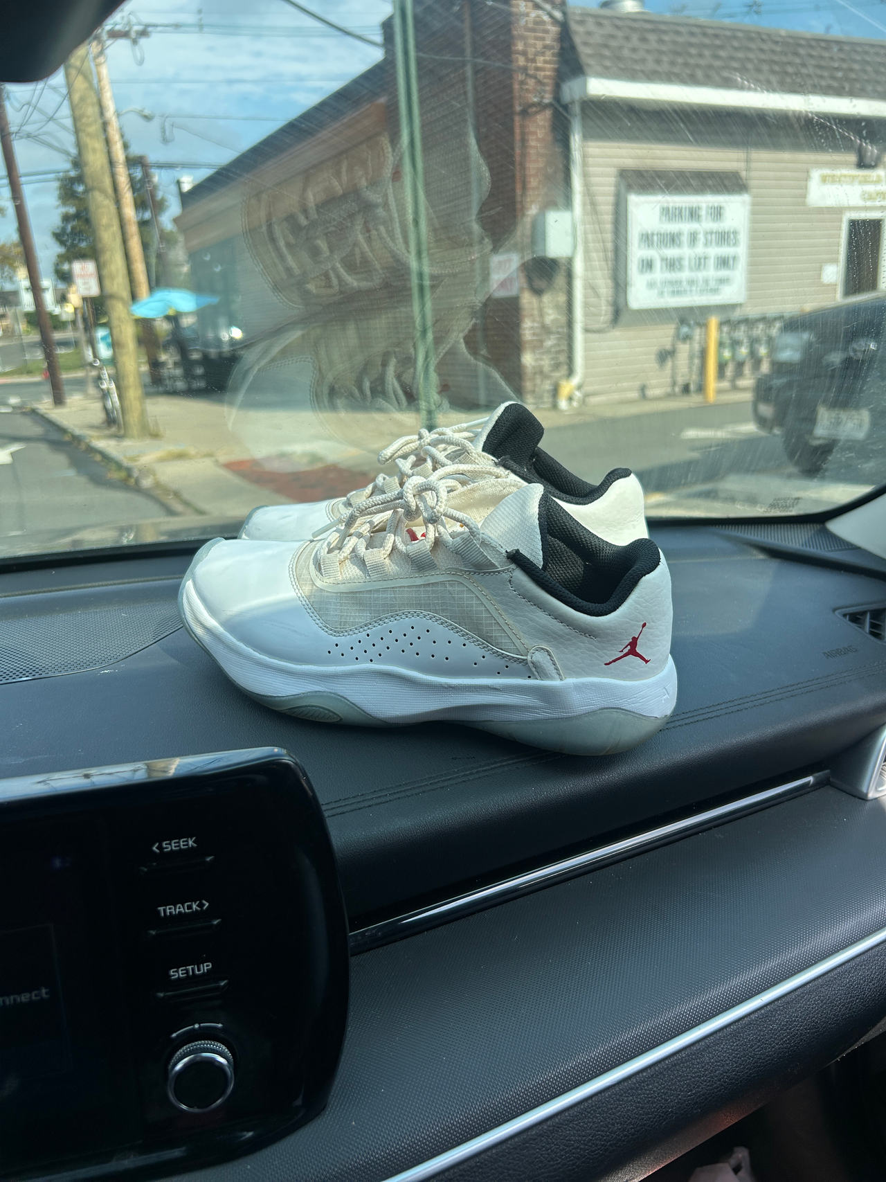 Jordan 11 CMFT Low