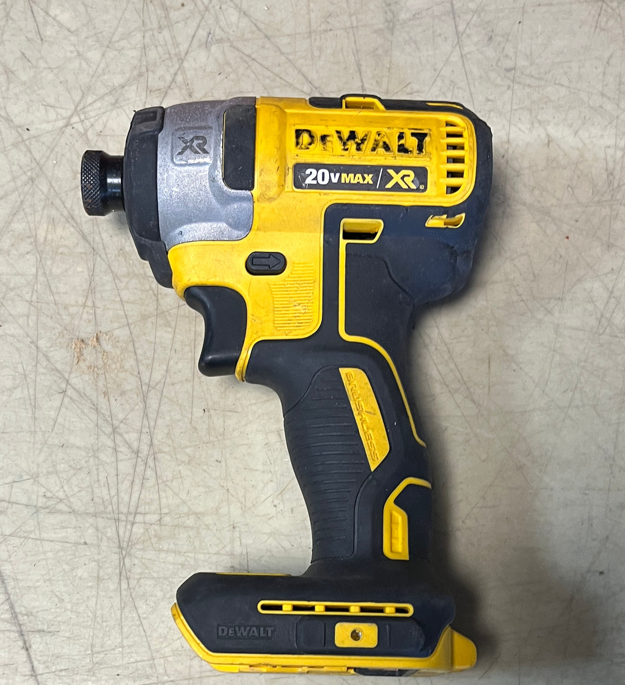 DEWALT DCF887 20V MAX XR Brushless 1/4" Impact Driver