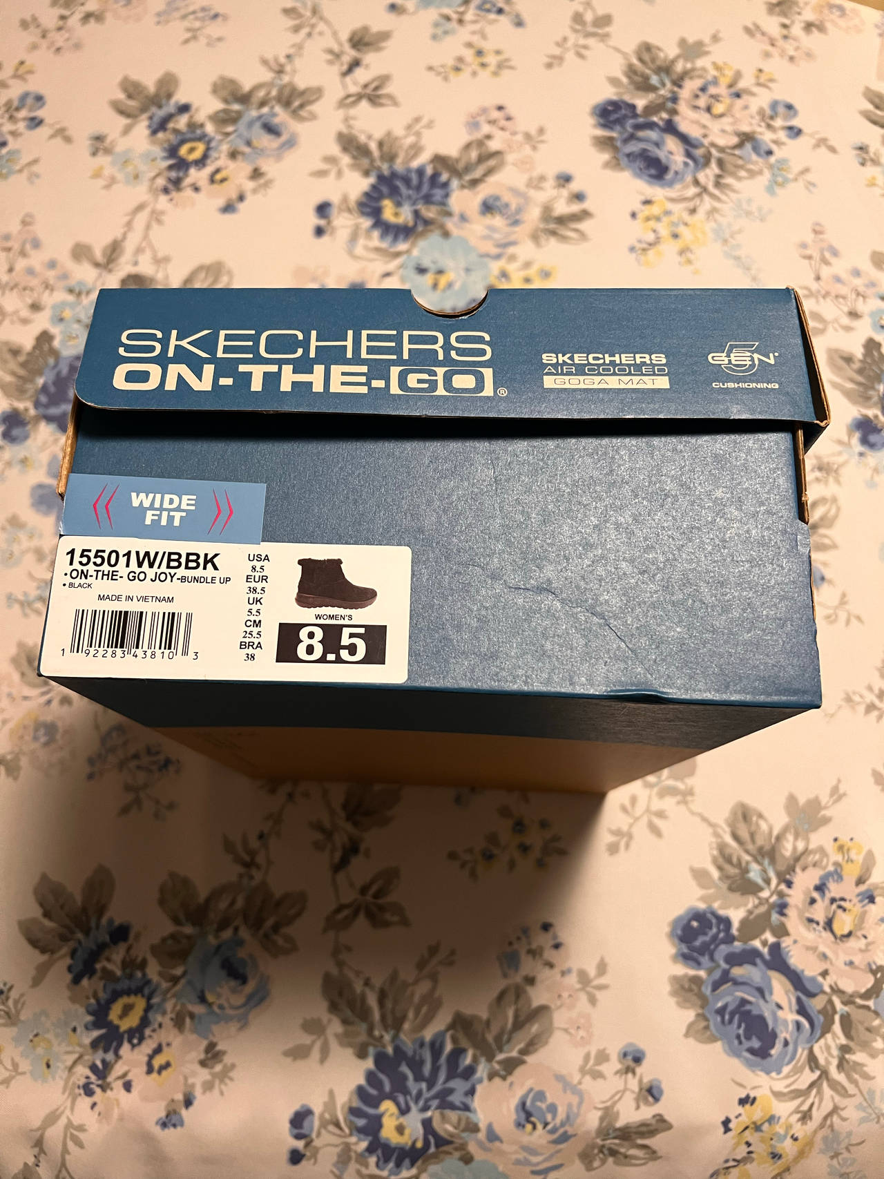 Skechers On-the-GO Joy - Bundle Up Boots