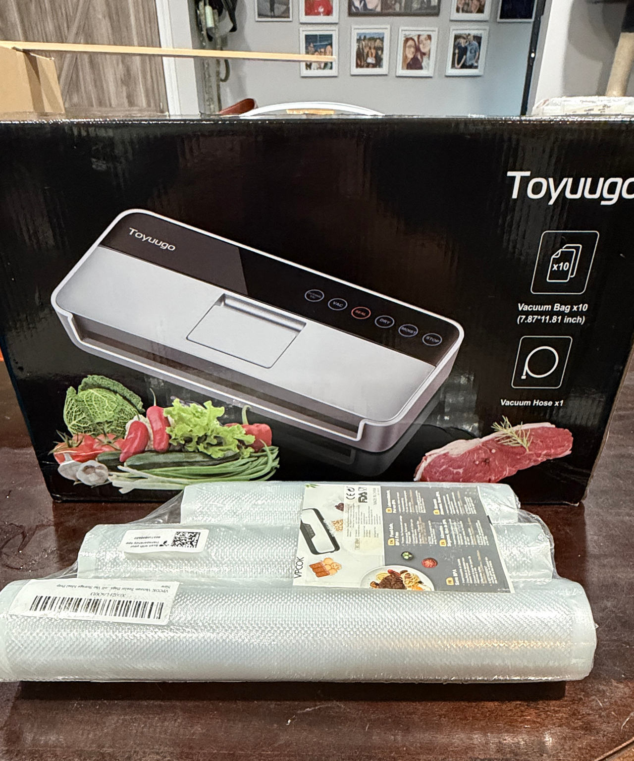 NEW Toyuugo Vacuum Sealer Machine with Starter Kit and Extra Rolls