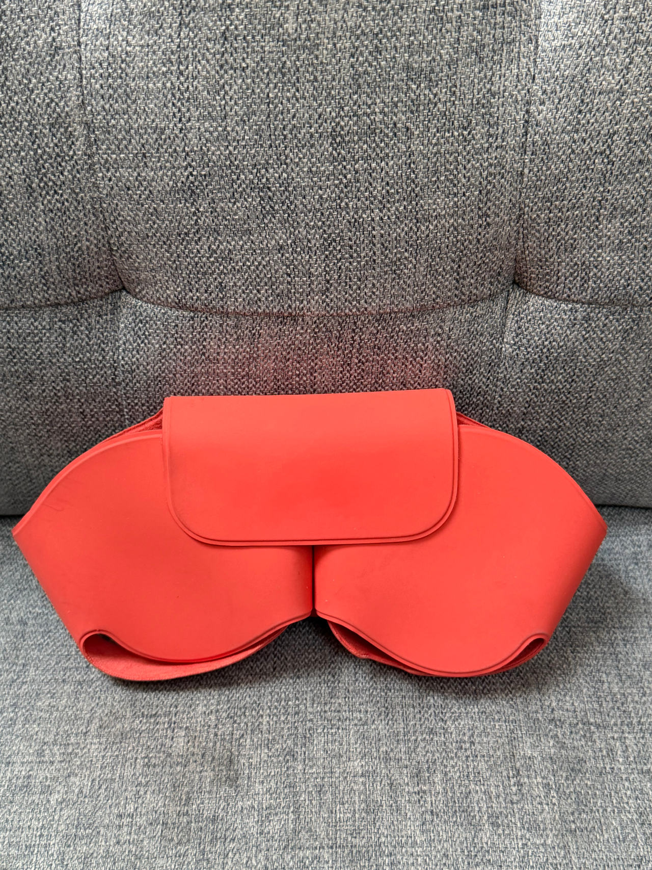 Apple AirPods Max Smart Case RED