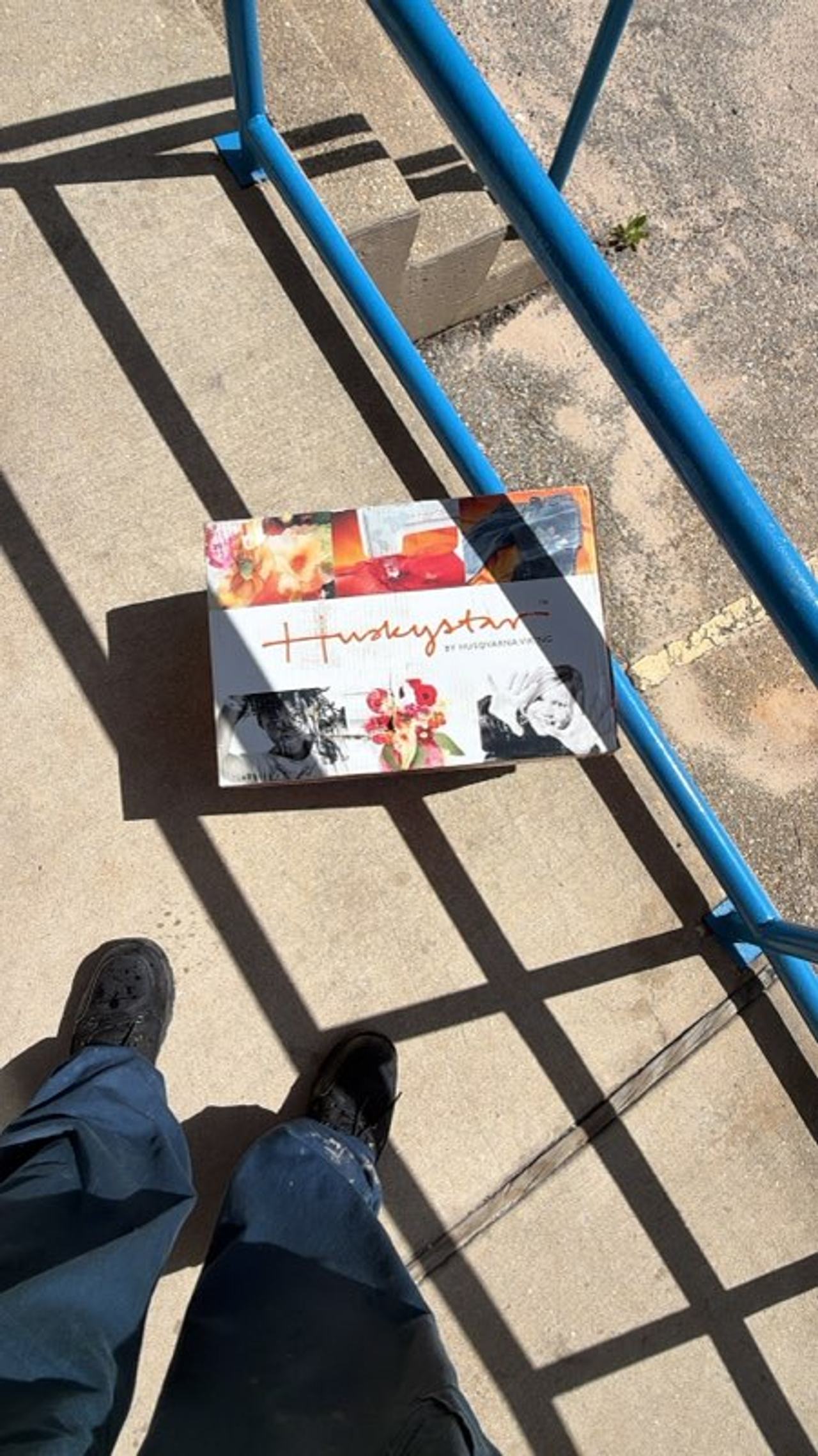 Husqvarna Viking Huskystar Sewing Machine