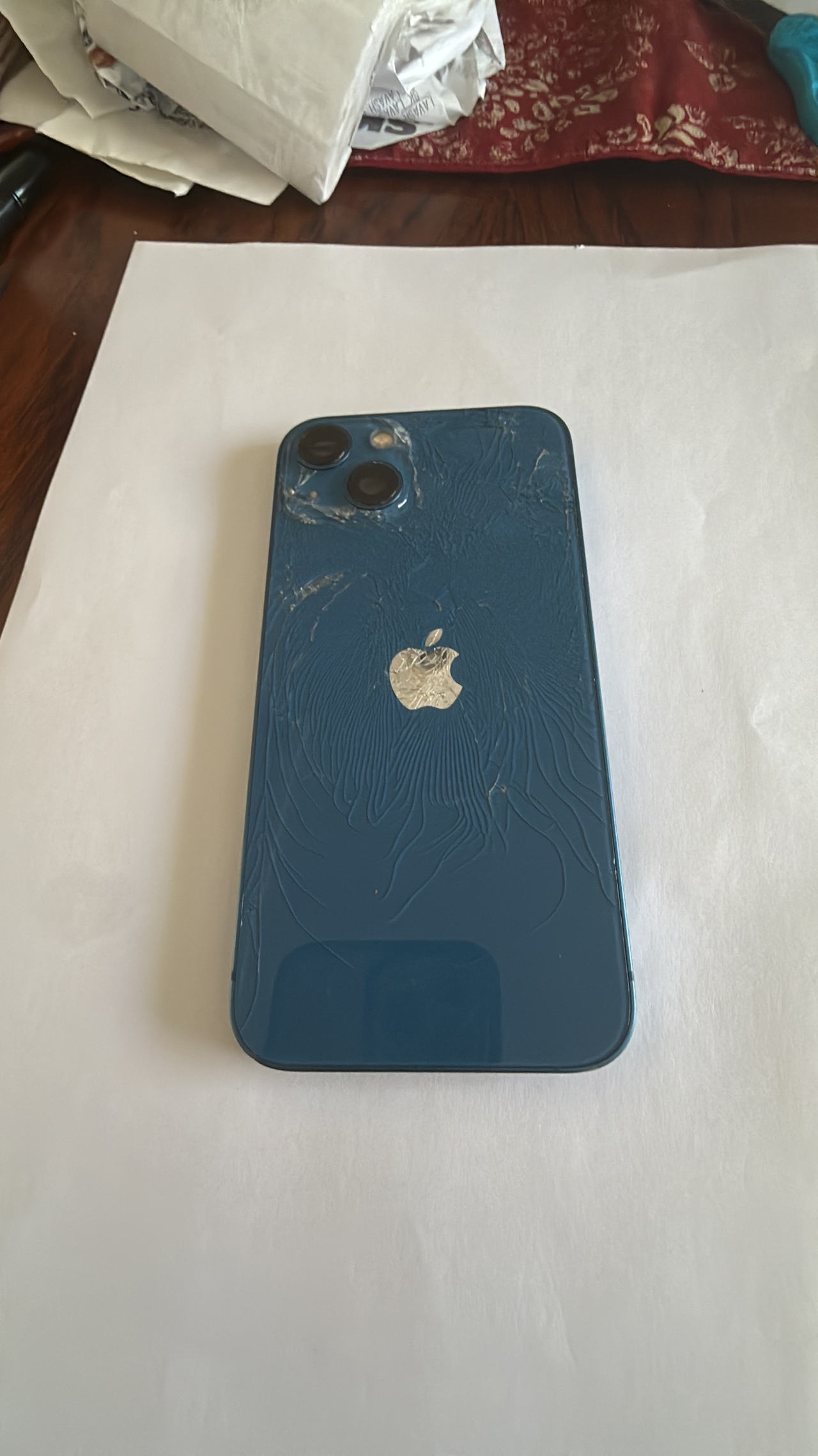 Apple iPhone 13