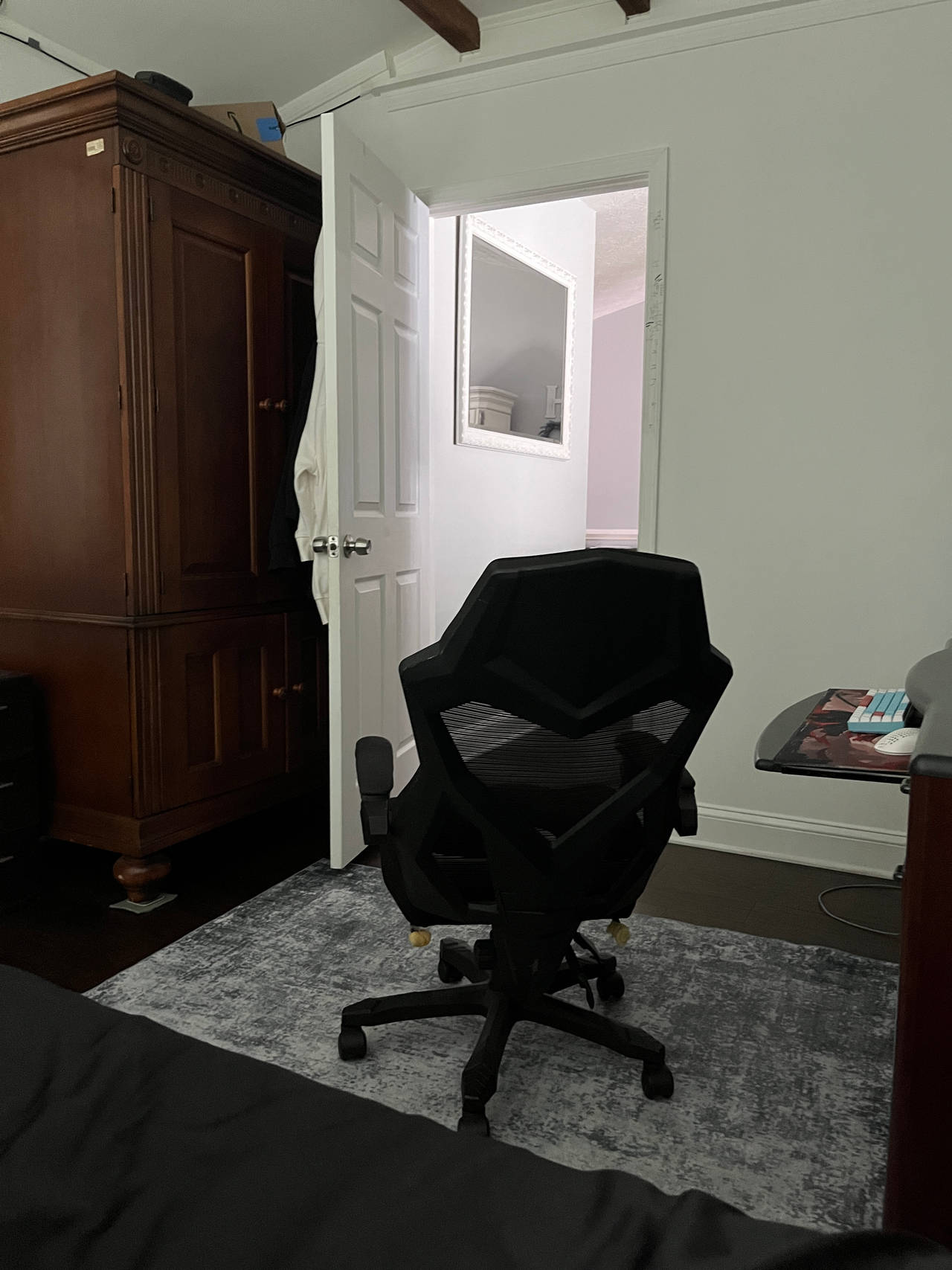 Ergonomic Mesh Office Chair