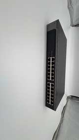 NETGEAR ProSafe JGS524E 24-Port Gigabit Ethernet Plus Switch - Image 2