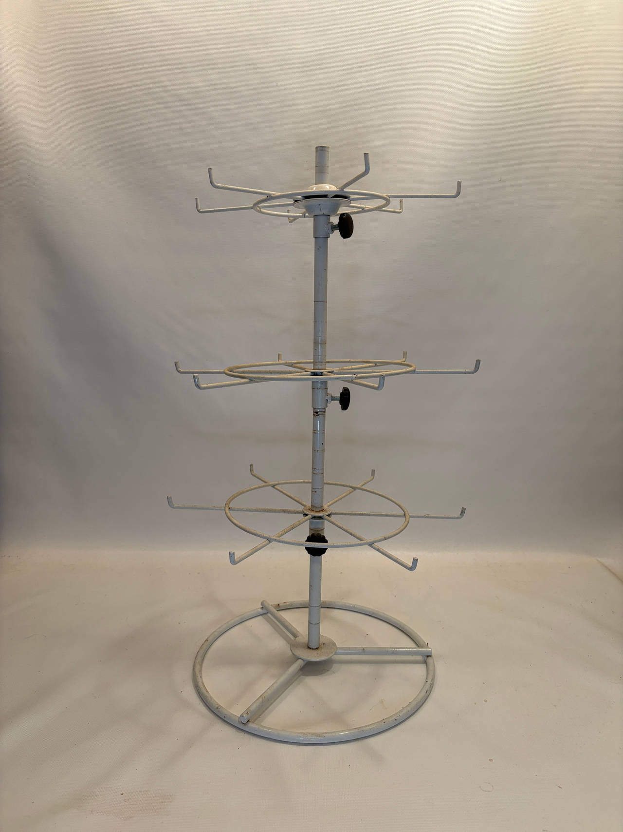 Rotating Display Rack