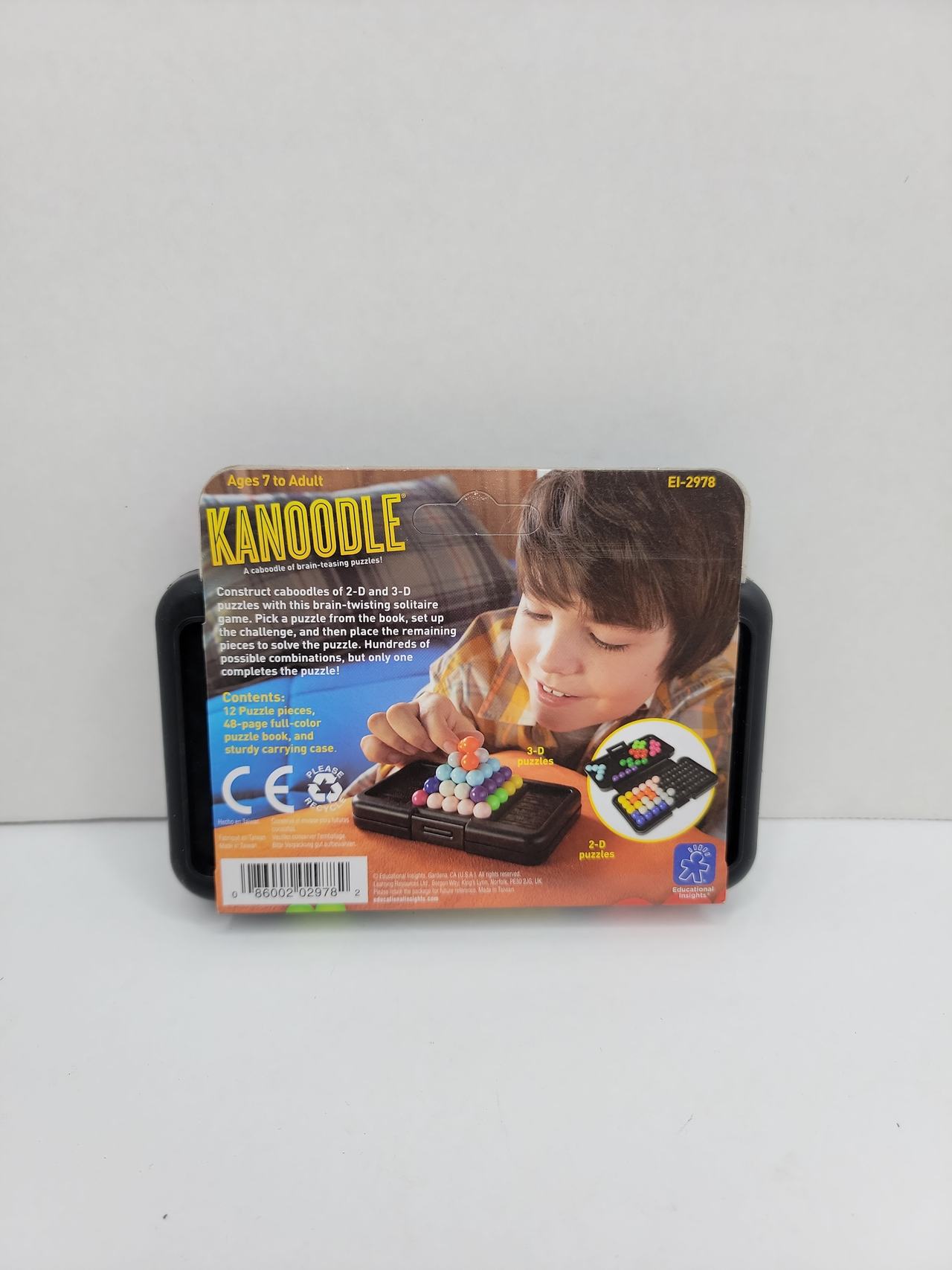 Educational Insights Kanoodle Brain Twisting 3-D Puzzle Game