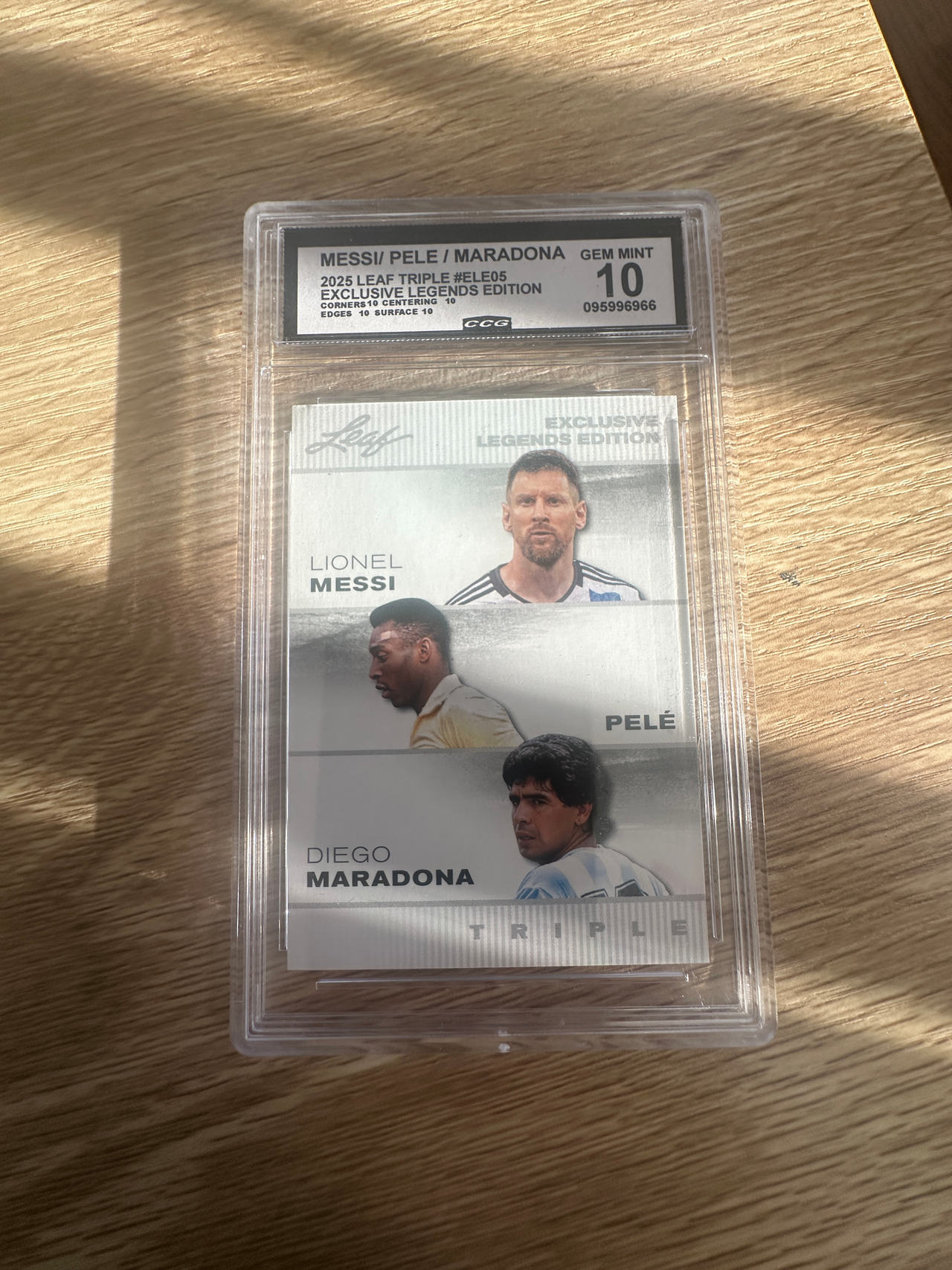 2025 Leaf Triple Exclusive Legends Edition Messi/Pele/Maradona #ELE05 CCG 10