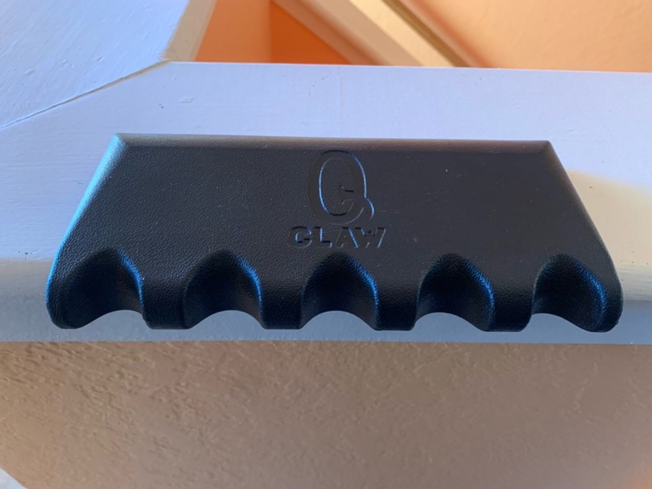 Q-Claw 5 Cue Holder Black