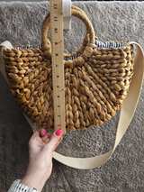 GAP Woven Straw Half Moon Crossbody Bag Handles  Strap Seersucker Lined #SB011 - Image 6