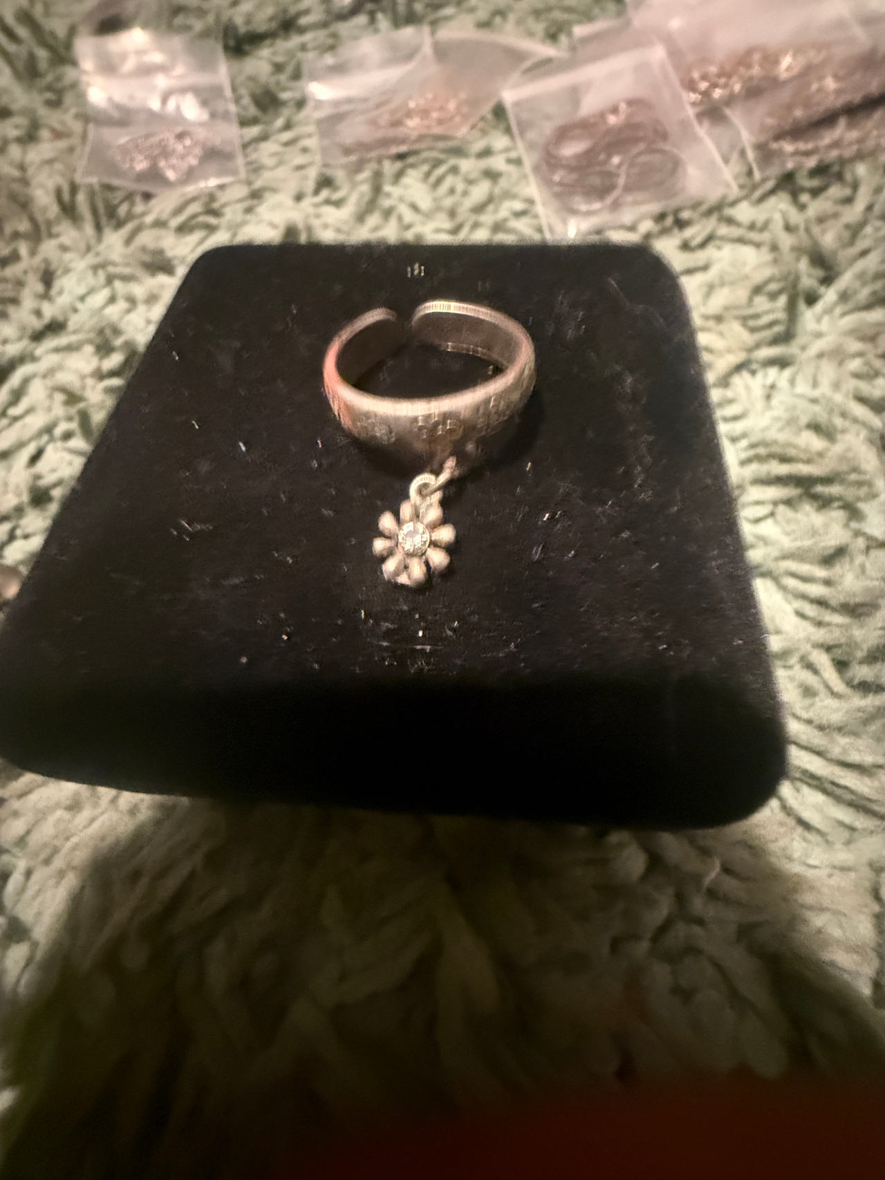 Gucci Blind for Love Ring with Flower Charm