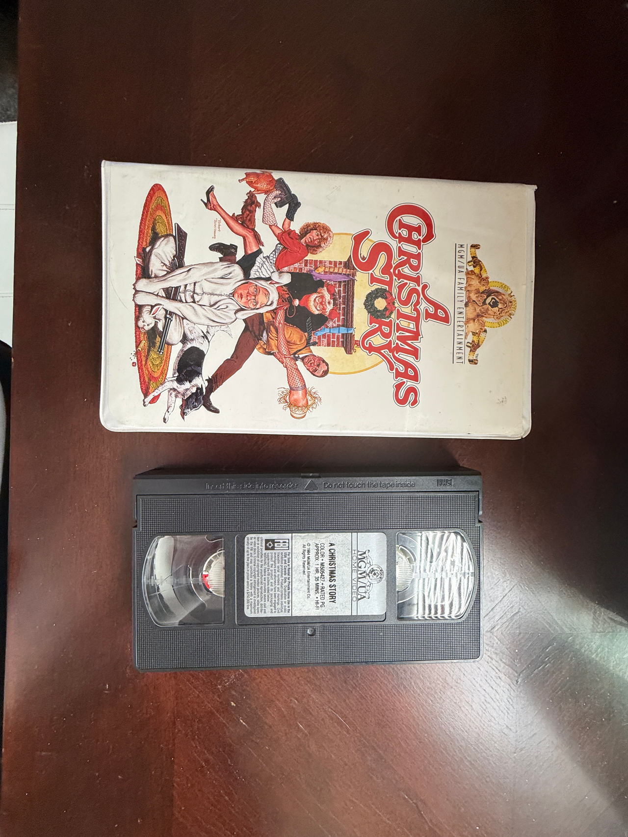 A Christmas Story VHS (MGM/UA Family Entertainment)