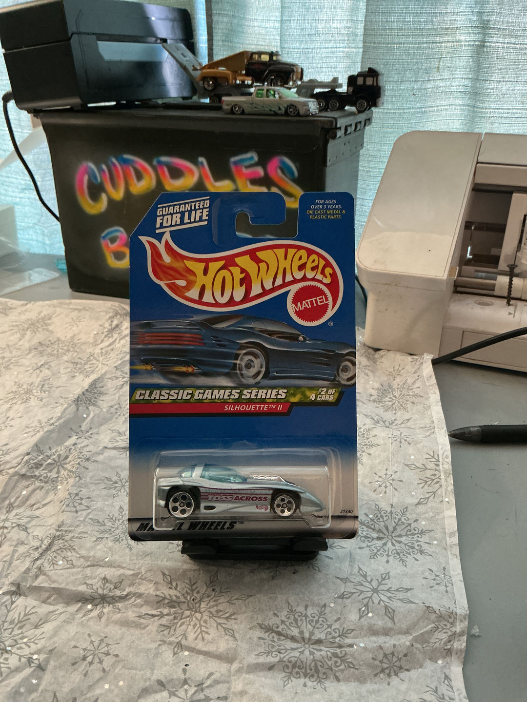 Hot Wheels Silhouette II Classic Games Series Toss Across