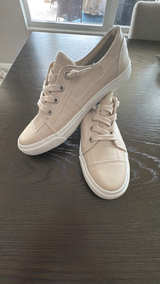 Blowfish slip on Madison tan NEW sneakers size 9 - Image 5