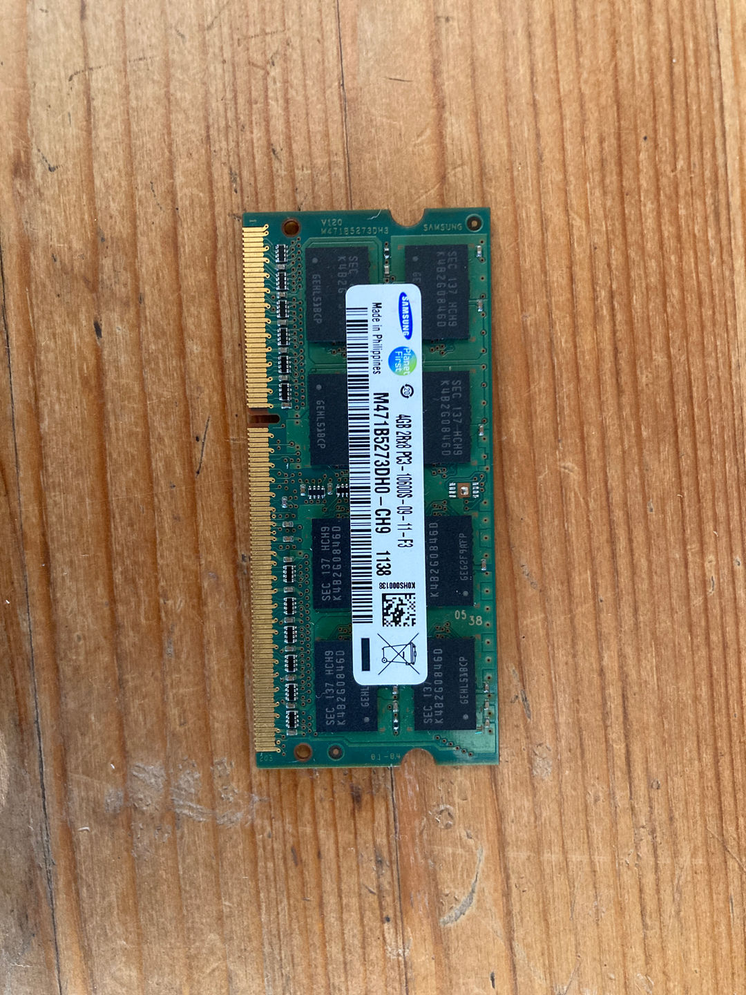 Samsung 4GB DDR3 PC3-10600S Laptop RAM