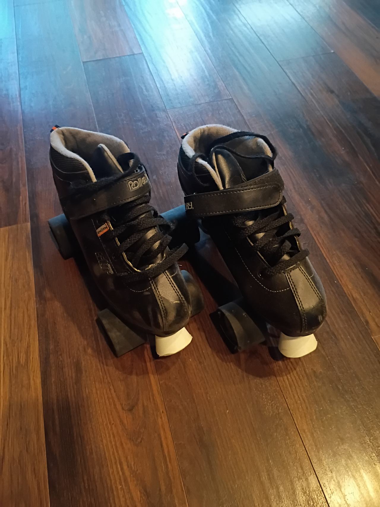 Roller Derby Stingray Quad Roller Skates Size 9