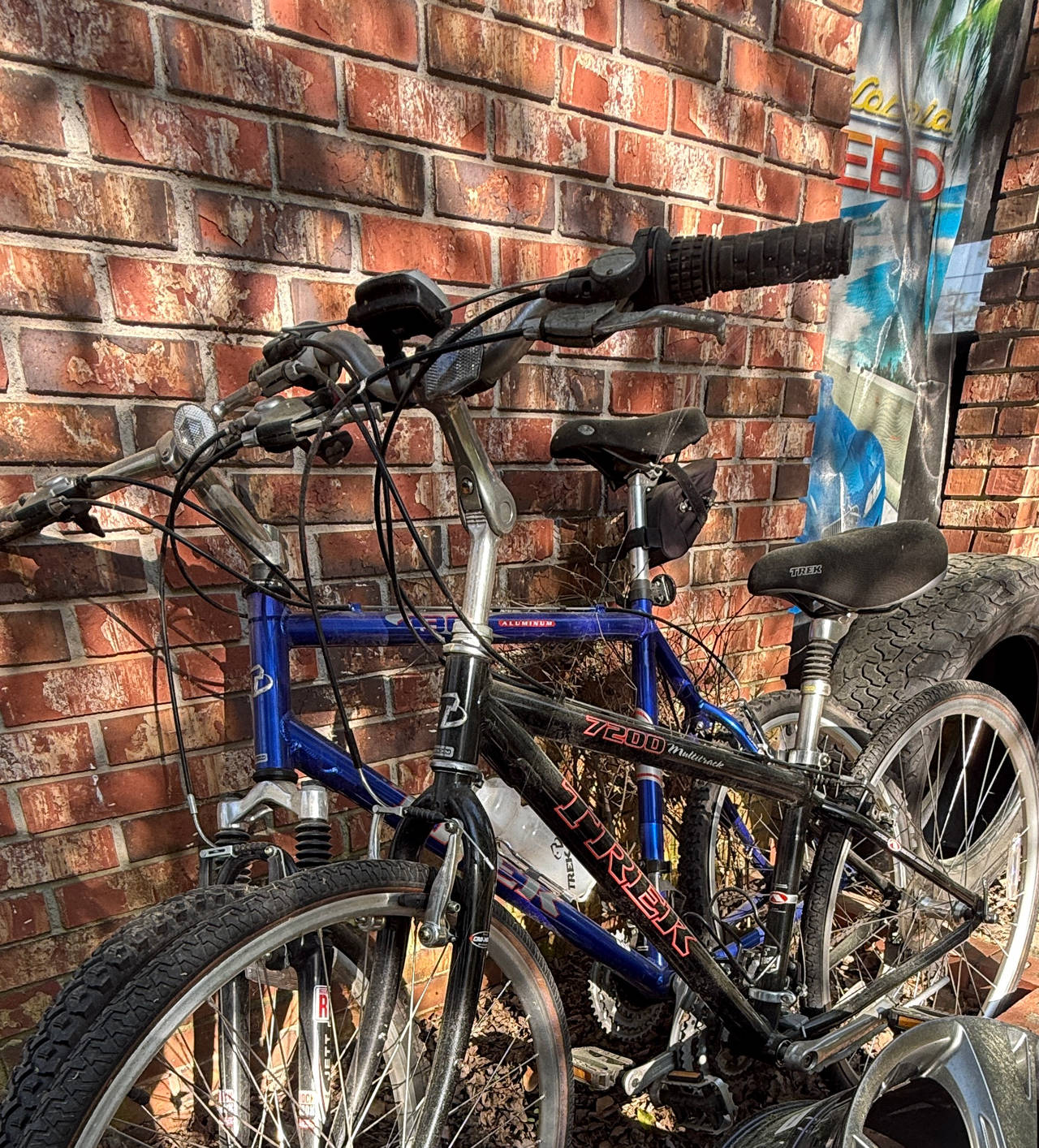 Trek 7200 Multitrack Hybrid Bike