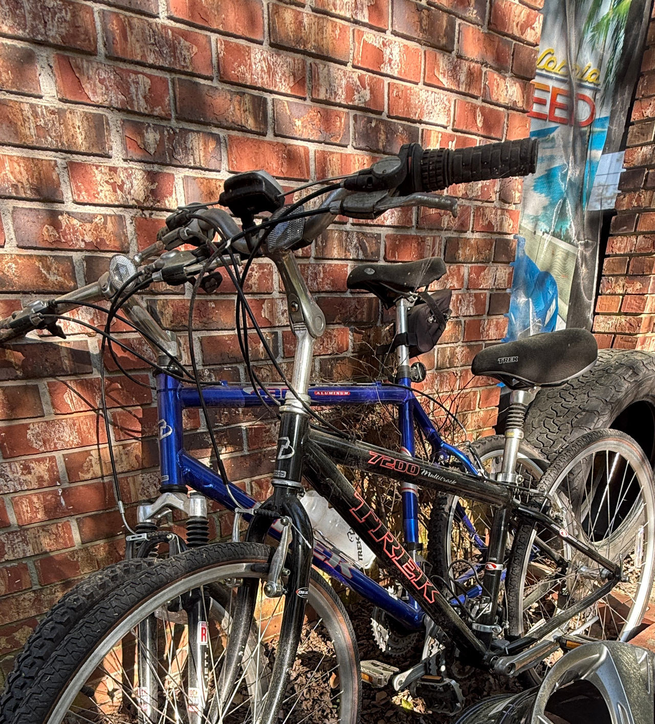 Trek 7200 Multitrack Hybrid Bike