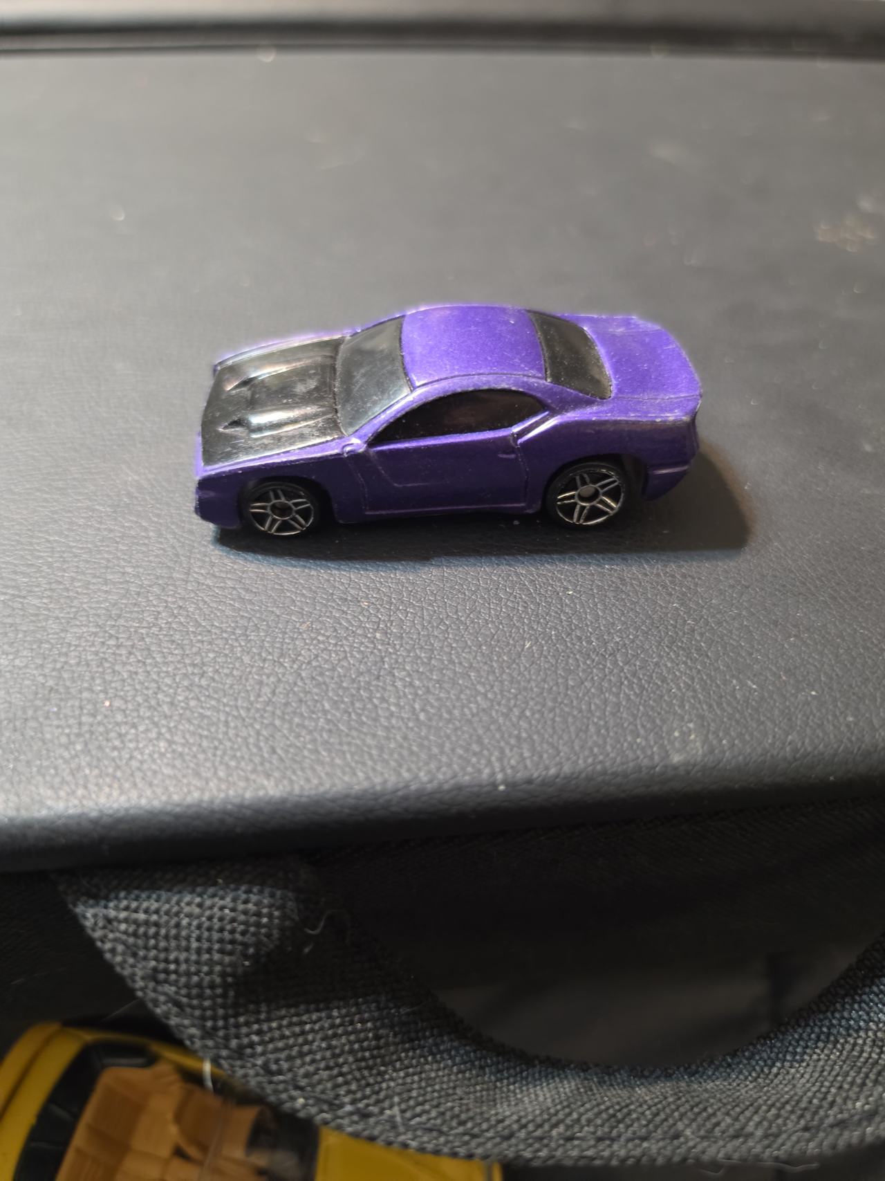 Maisto Fresh Metal Purple Muscle Car