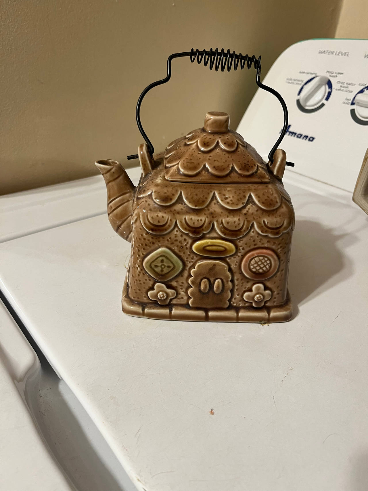 McCoy Gingerbread House Teapot