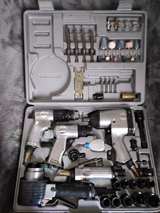 Northern Industrial Tools 71-Piece Air Tool Kit - Image 2
