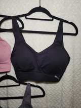 Puma Women's Seamless V-Neck Sports Bra 3-Pack - Image 5