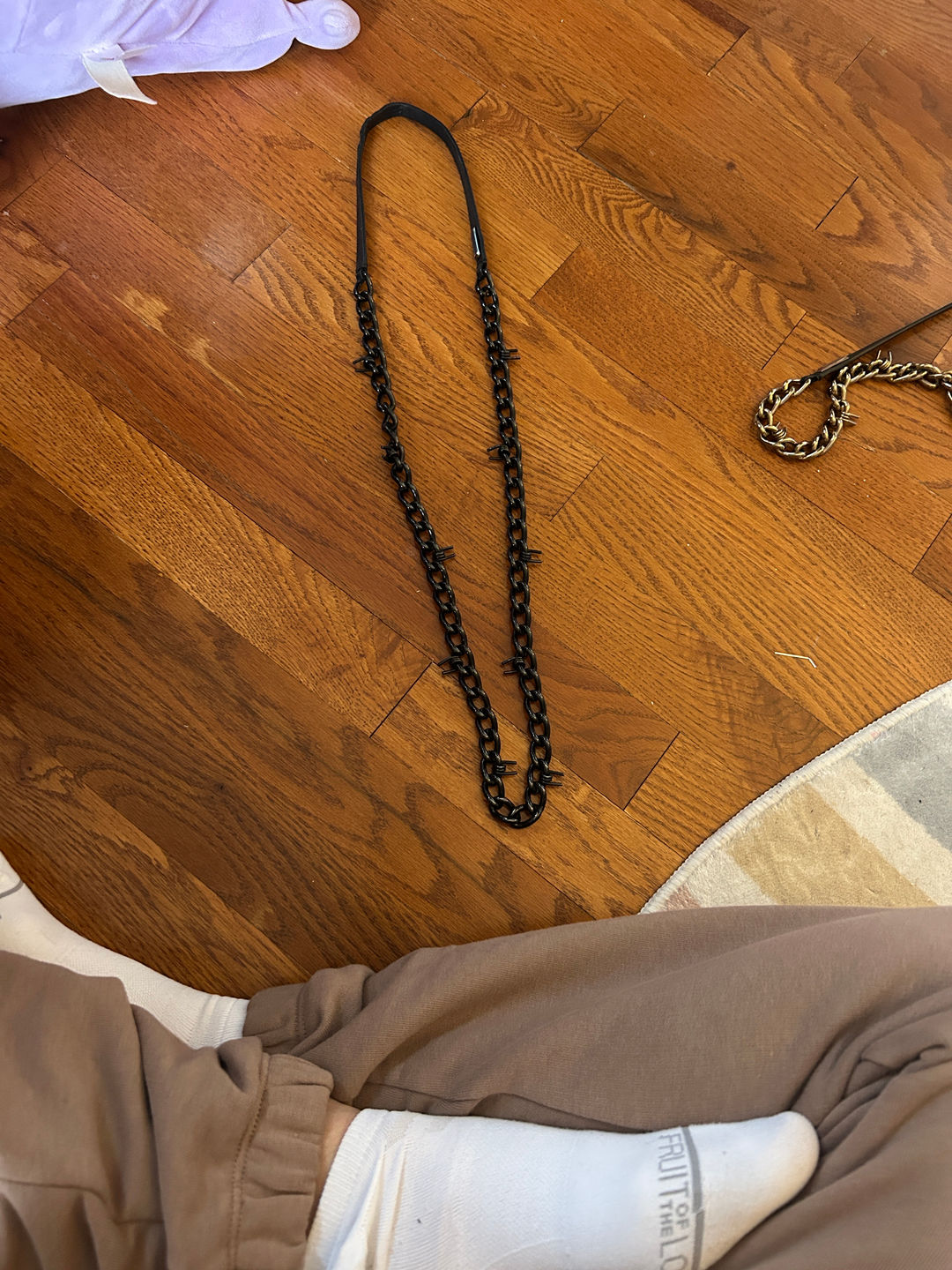 Burberry Barbed Wire Chain Necklace in black