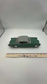 1953 Studebaker Commander Starliner 1:18 Diecast Model - Image 3