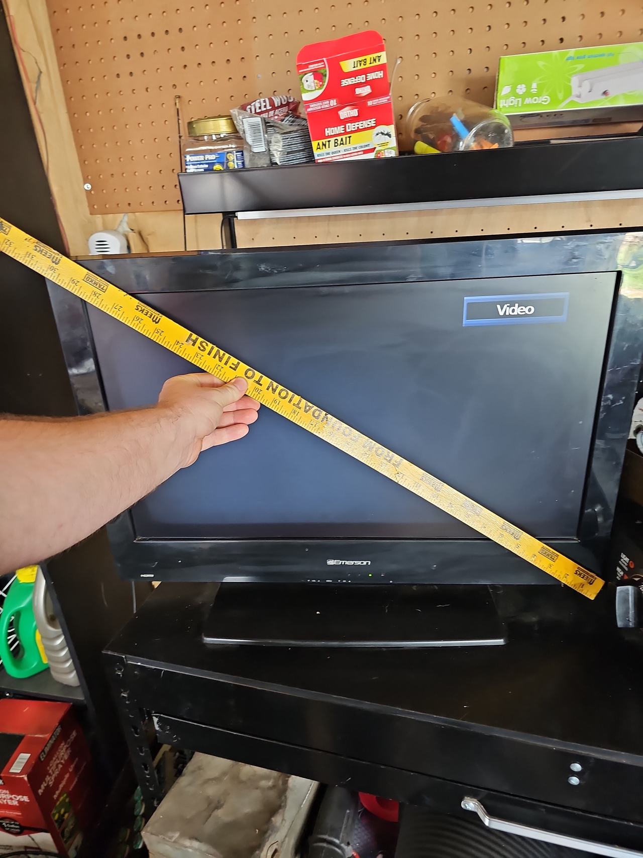 Emerson 32" LCD TV