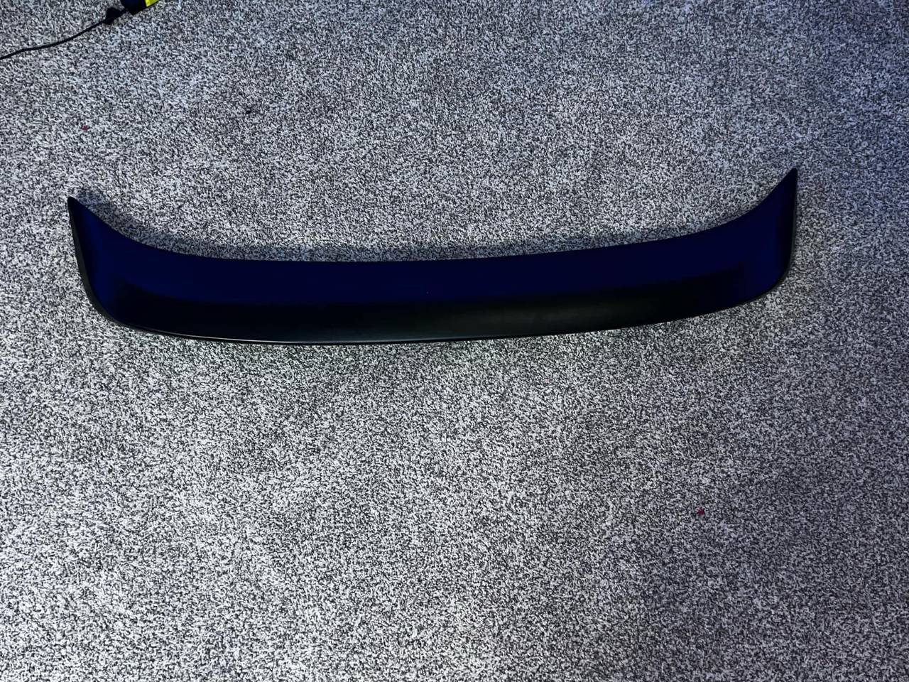 car rear spoiler