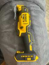 DEWALT 20V MAX XR Brushless Cordless 3-Speed Oscillating Multi-Tool (Tool Only) - Image 2