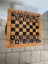 Golf Themed Metal Chess Set with Wooden Board - Image 4