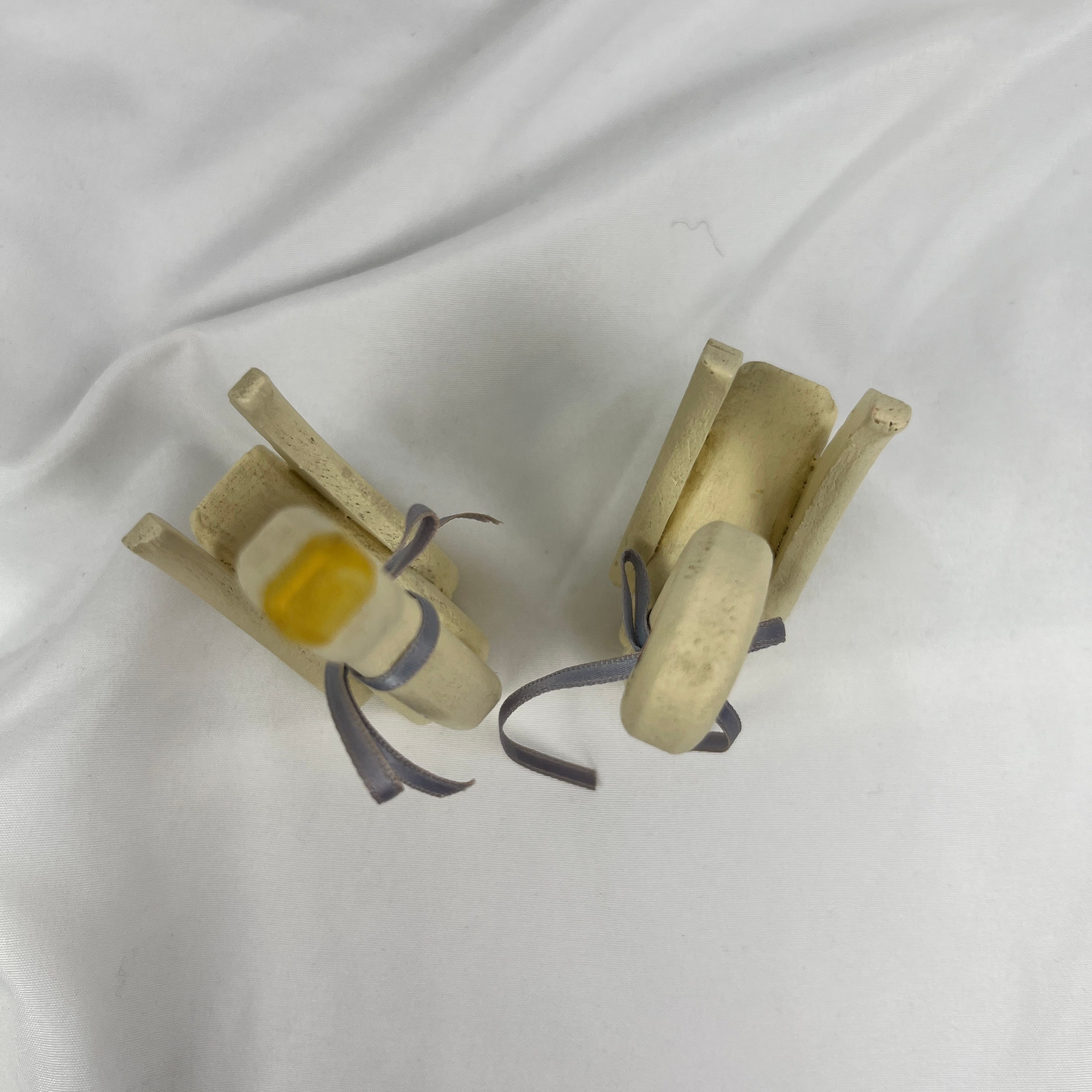 Vintage Hand Carved Wooden Swan Figurines Pair Folk Art Cottagecore Decor Cream - Image 3