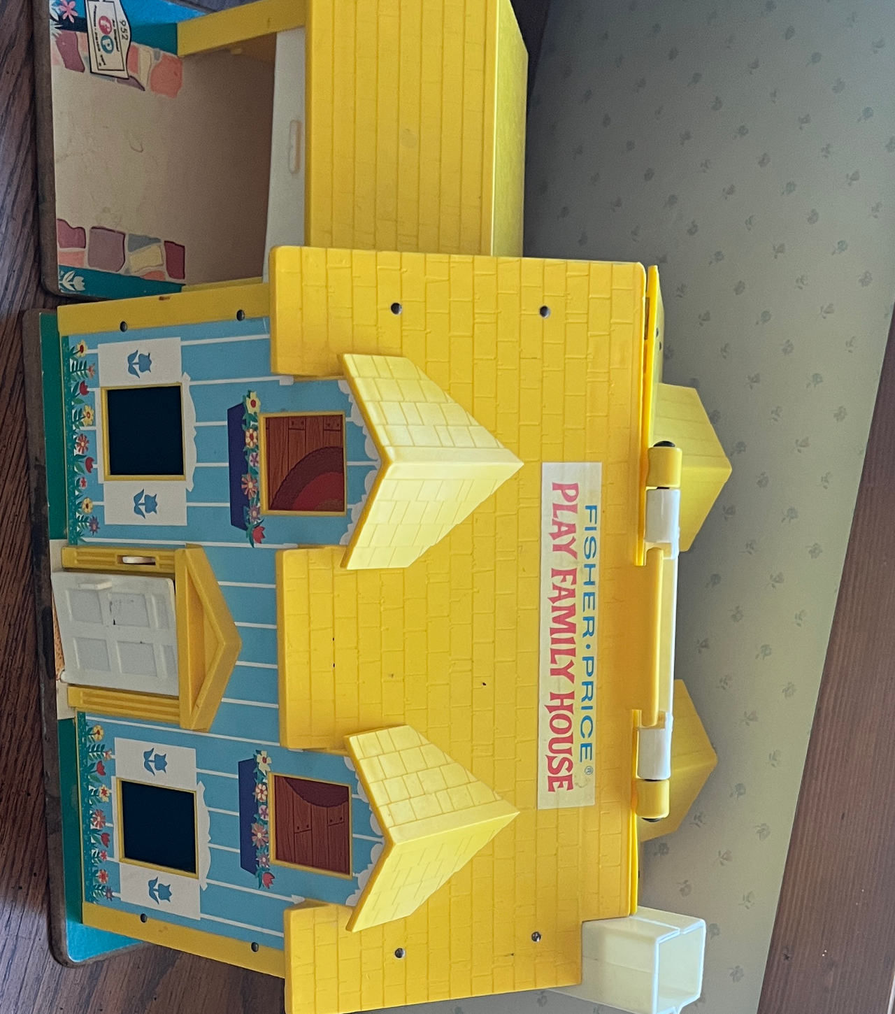 Fisher-Price Play Family House #952 couple imperfections as shown