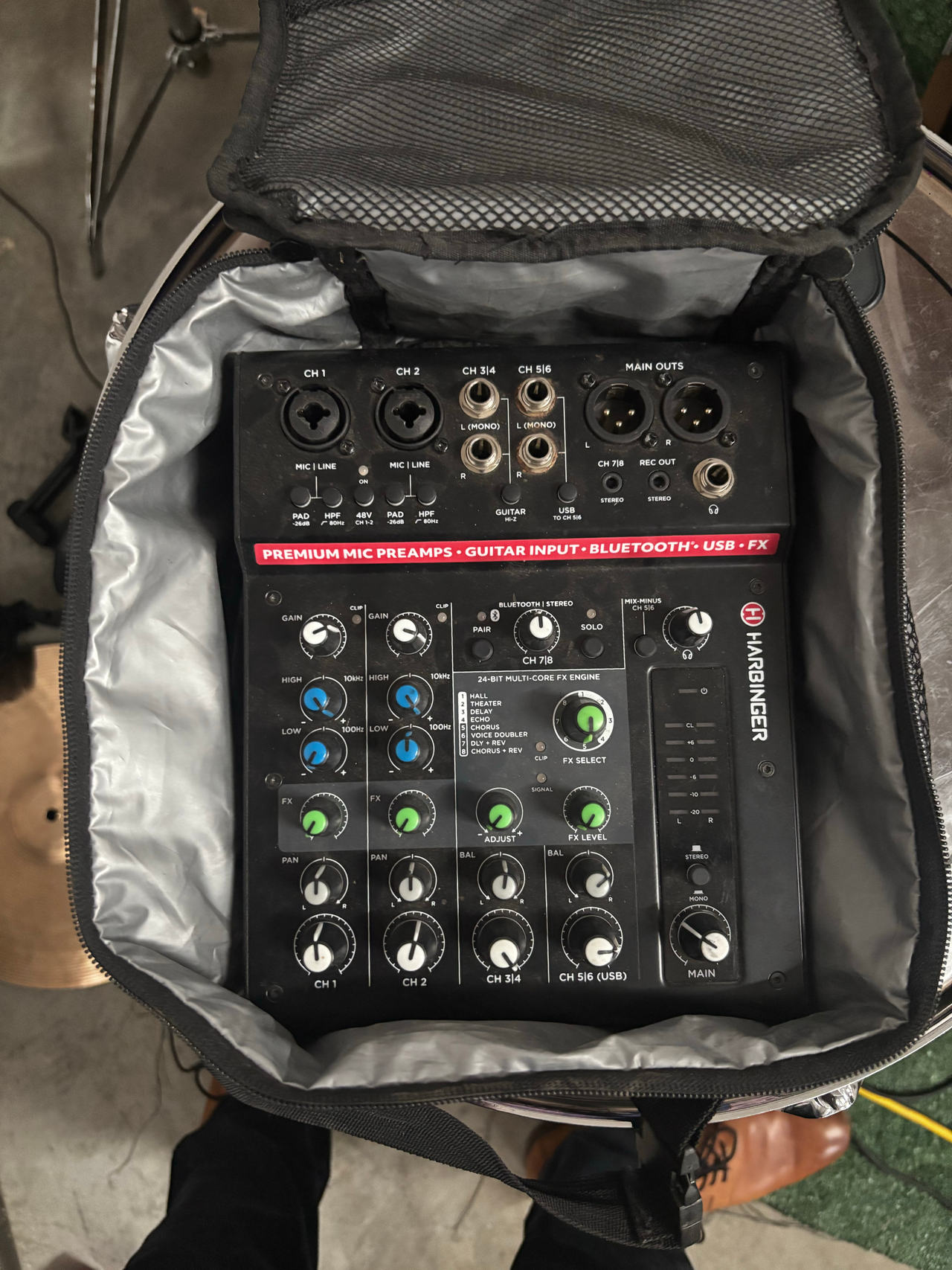 Harbinger LV8