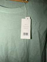 VINCE 100% CASHMERE SWEATER WITH STAIN ON FRONT. NEW TAG STILL ATTACHED - Image 3