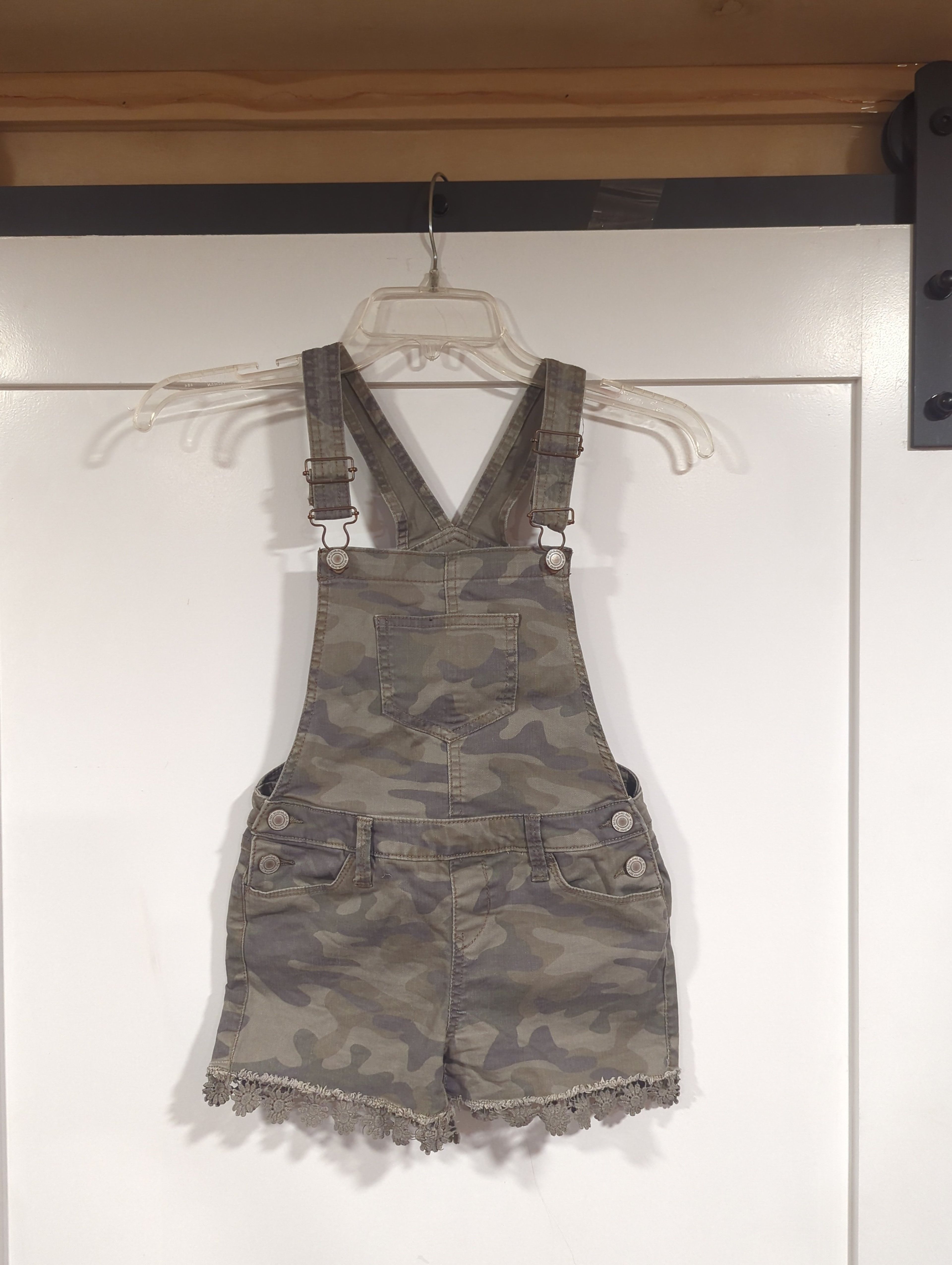 SO Girls Camo Lace Trim Shortalls - Image 2