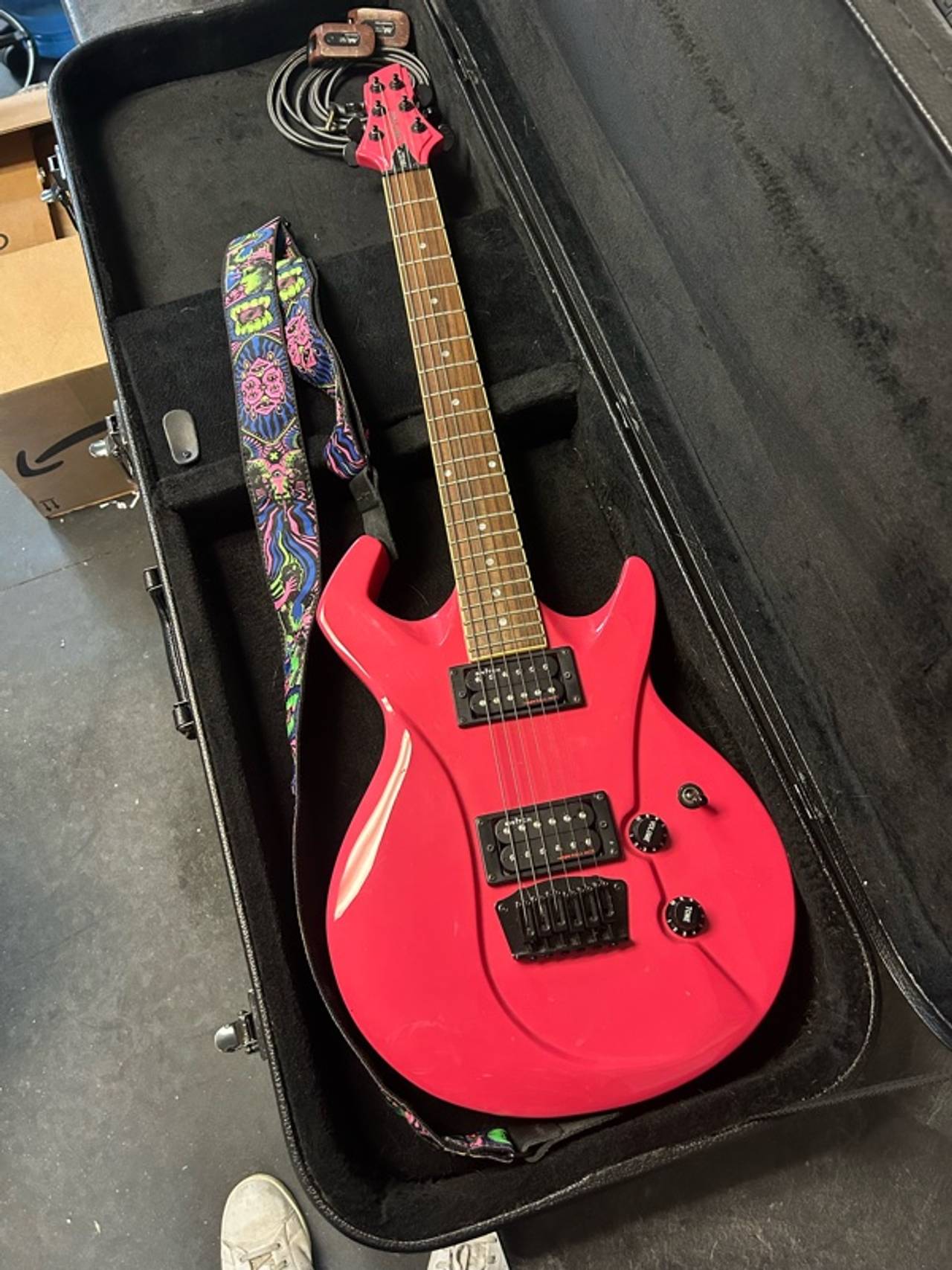 Switch Vibracell Wild IV Electric Guitar with Red Hot Humbuckers