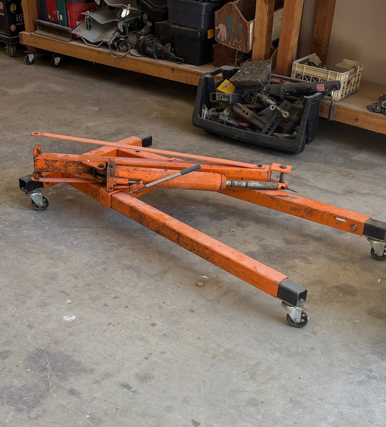 Automotive 2 Ton Capacity Shop Crane