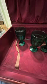 Vintage Emerald Green Glass Goblet Set - Image 3